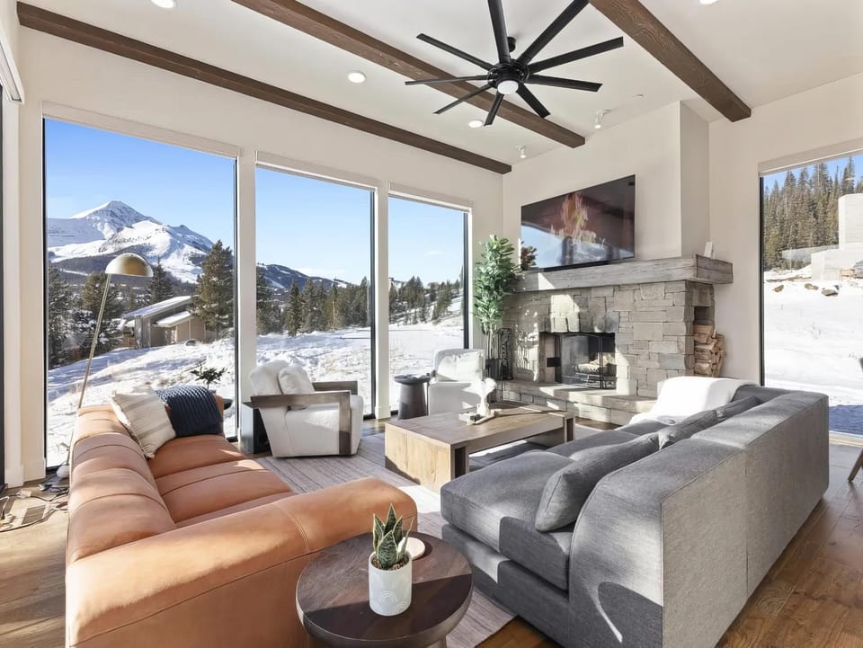 Big Sky Basin - Ski-In-Out, Hot Tub & Game Room House in Big Sky