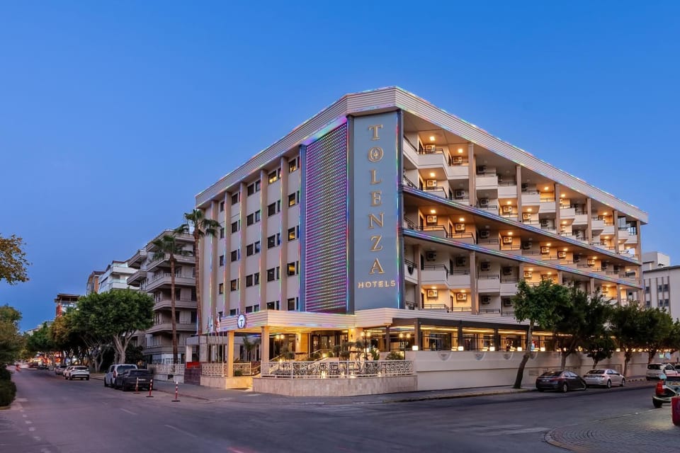 Property building, Facade/entrance