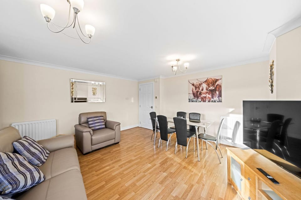 Communal lounge/ TV room, Living room