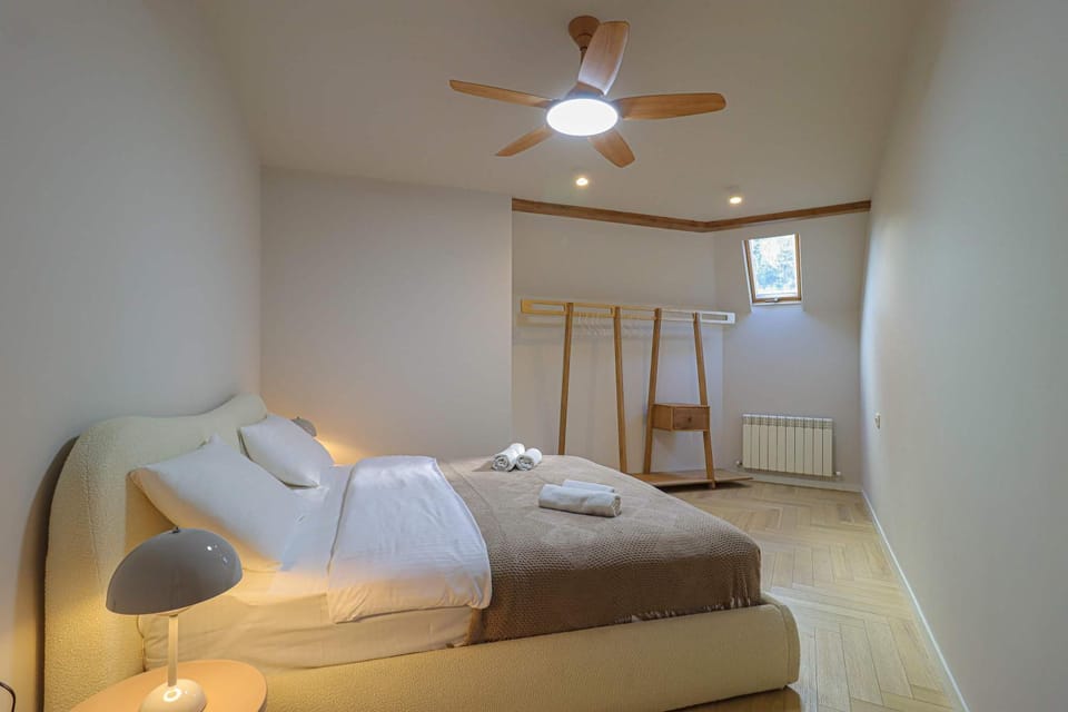 Stylish 2BR Retreat Mtatsminda Tbilisi - by Wehost Apartment in Tbilisi, Georgia