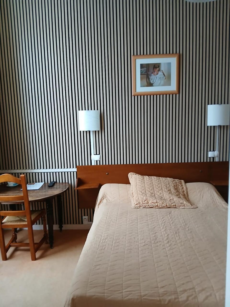Hôtel Les Platanes Hotel in Nouvelle-Aquitaine