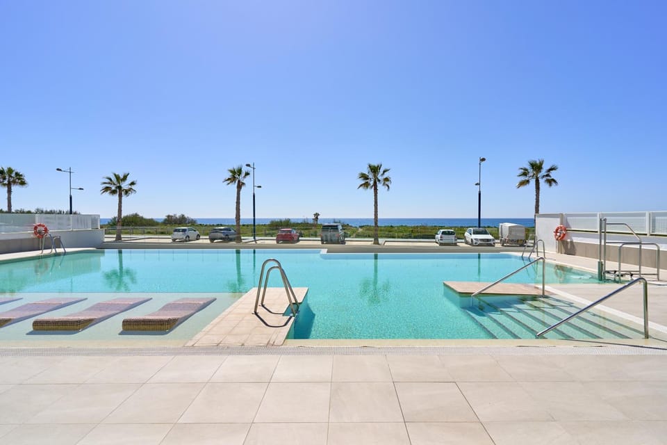 Property building, Swimming pool