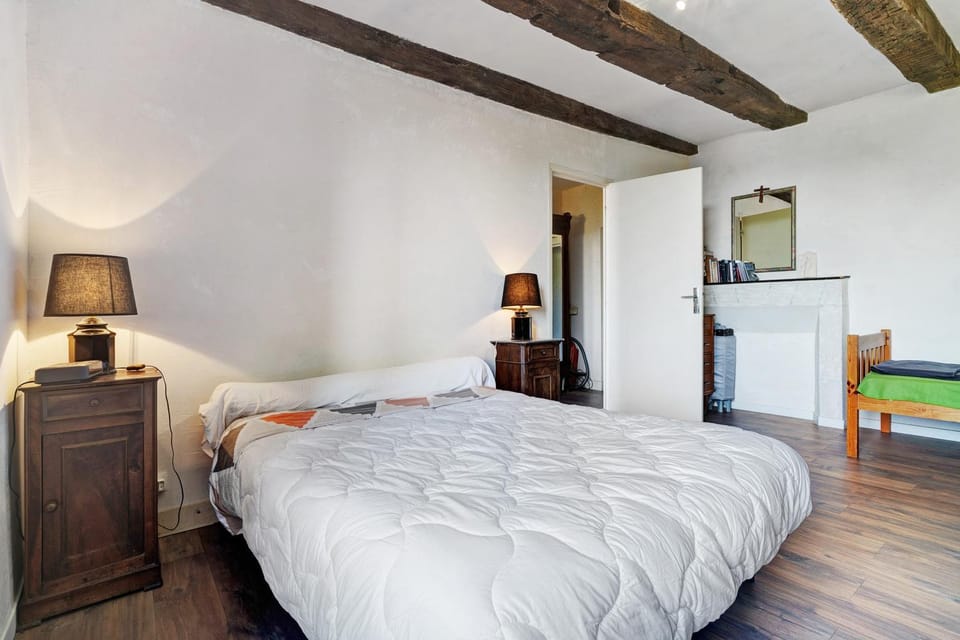 Living room, Bedroom