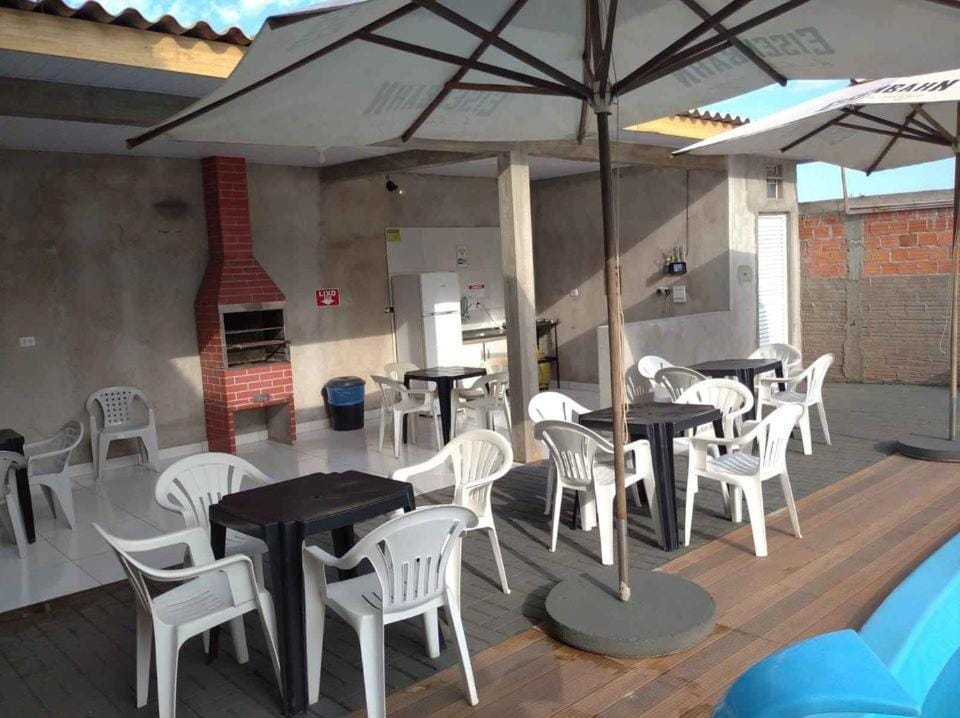 QUARTO CONTEINER, EDICULA ABERTA E PISCINA AQUAVibes Chalet in Cascavel