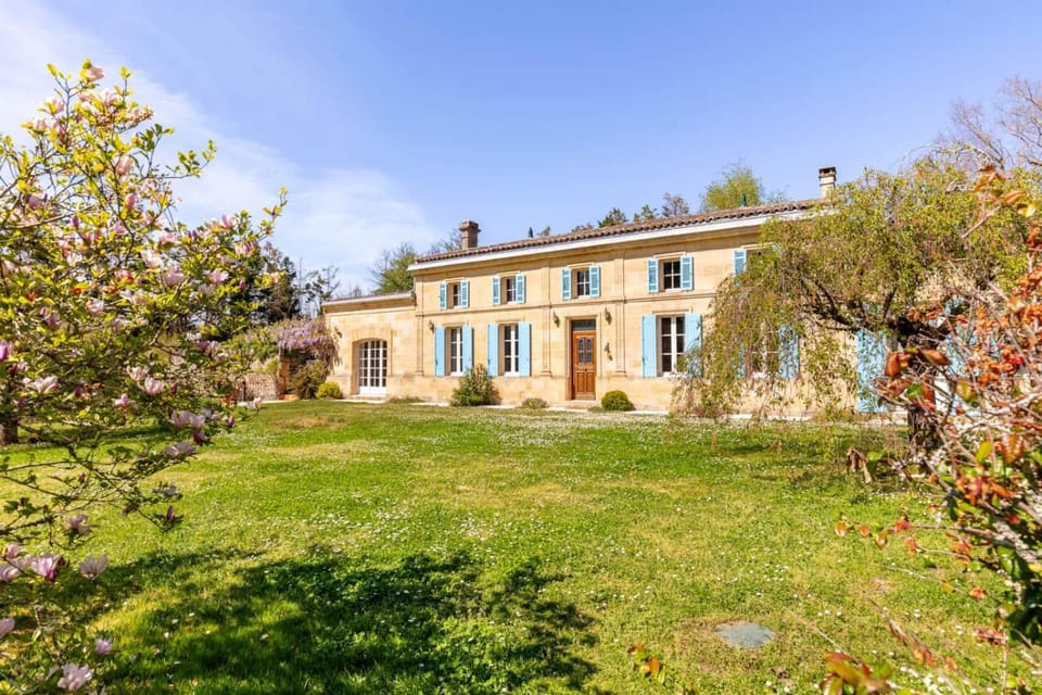 Domaine des Bruyères | Chartreuse House in Nouvelle-Aquitaine