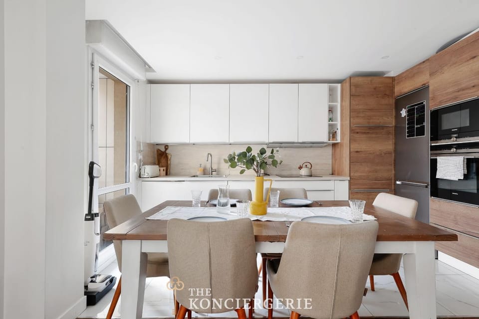 Residence d Exception Avenue Colombier Bernard Apartment in Courbevoie