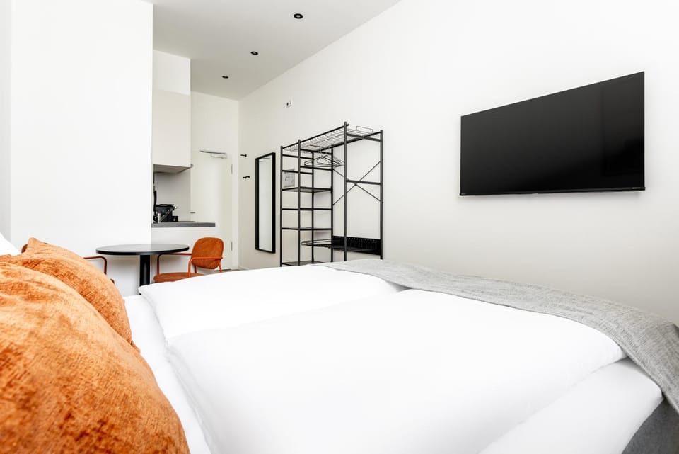 Communal lounge/ TV room, Bed, TV and multimedia, Photo of the whole room