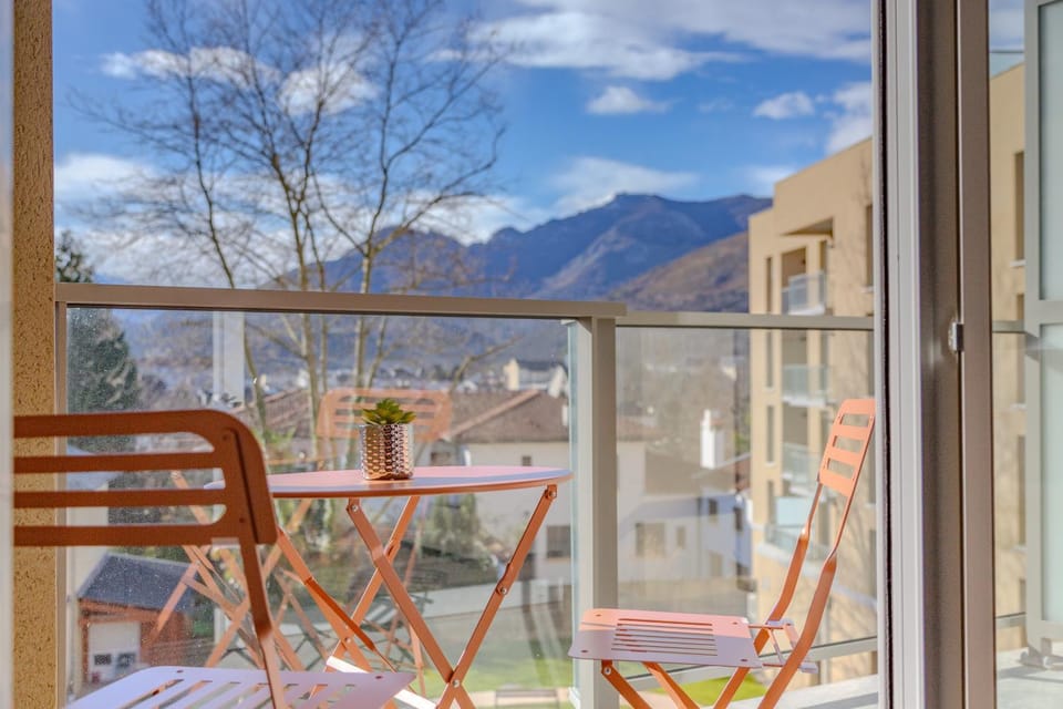 View (from property/room), Mountain view