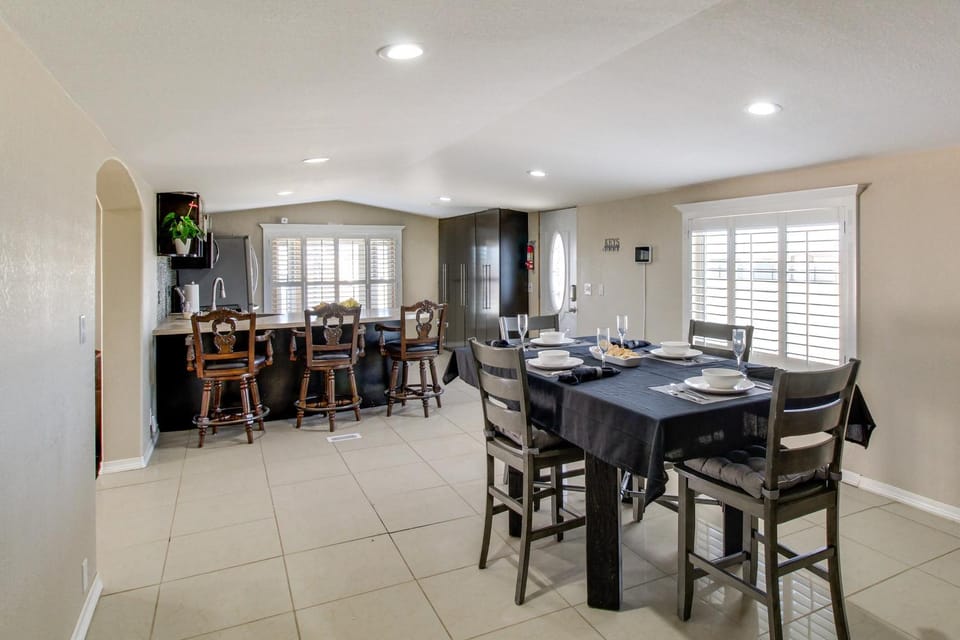 Stargaze & Unwind: Quiet Turpin Gem w/ Fenced Yard House in Kansas