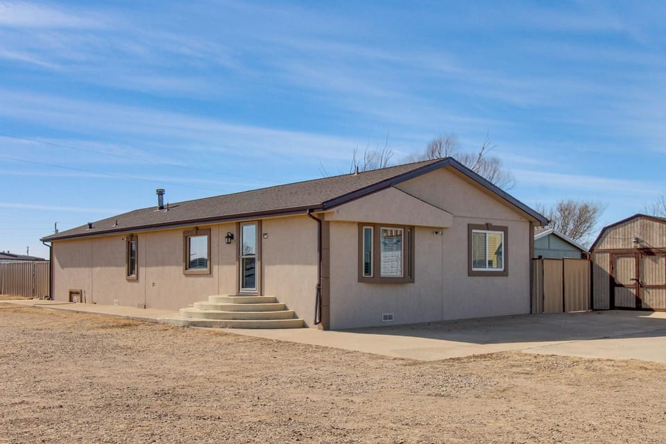Stargaze & Unwind: Quiet Turpin Gem w/ Fenced Yard House in Kansas
