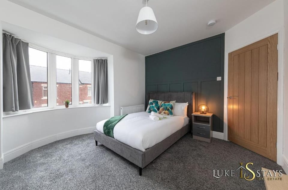Luke Stays - Grace Street Apartment in Newcastle upon Tyne