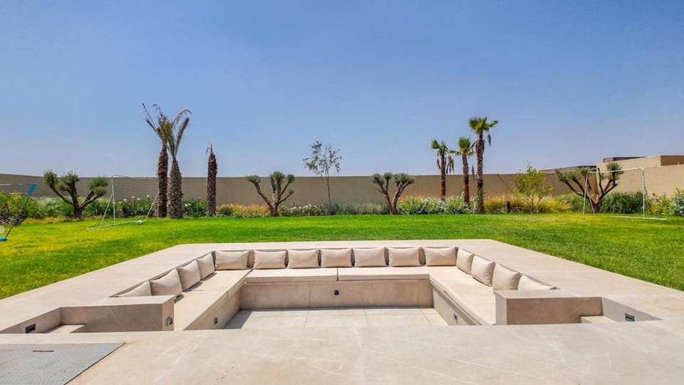 Villa Nour pool not overlooked Villa in Marrakesh