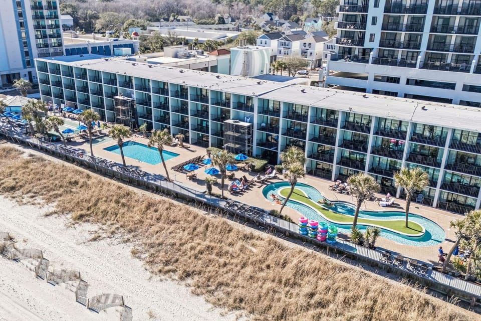 Dream Destination - Compass Cove - Oceanfront House in Myrtle Beach