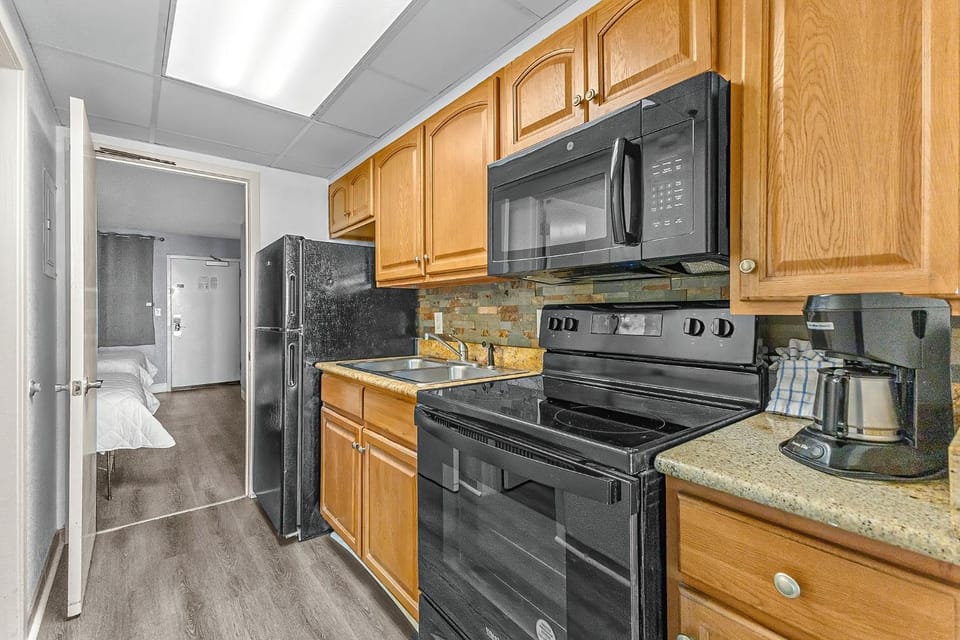 Dream Destination - Compass Cove - Oceanfront House in Myrtle Beach