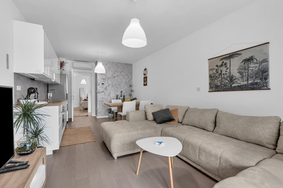 TV and multimedia, Kitchen or kitchenette, Living room, Seating area, Dining area, oven, pet friendly
