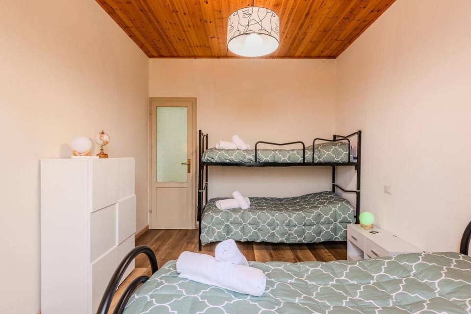 Casa Castagno 2 sul Sentiero del Viandante•AC•Wifi Apartment in Bellano