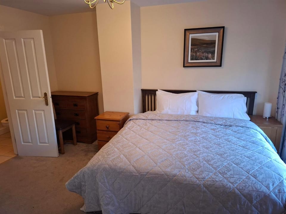 Rostrevor Beach House Apartment in Louth, Co. Louth, Ireland