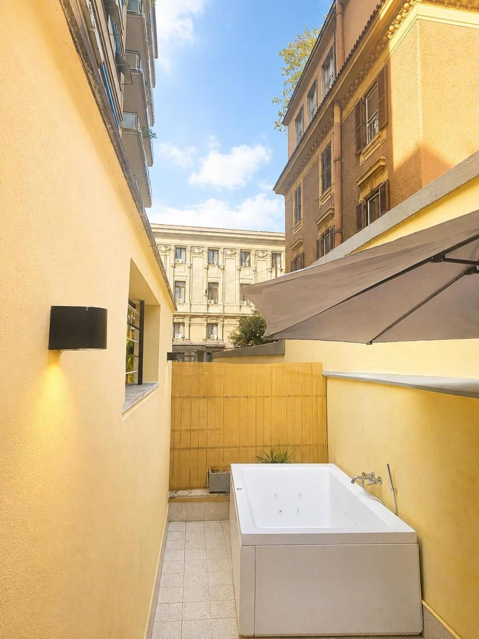 Hot Tub, Balcony/Terrace