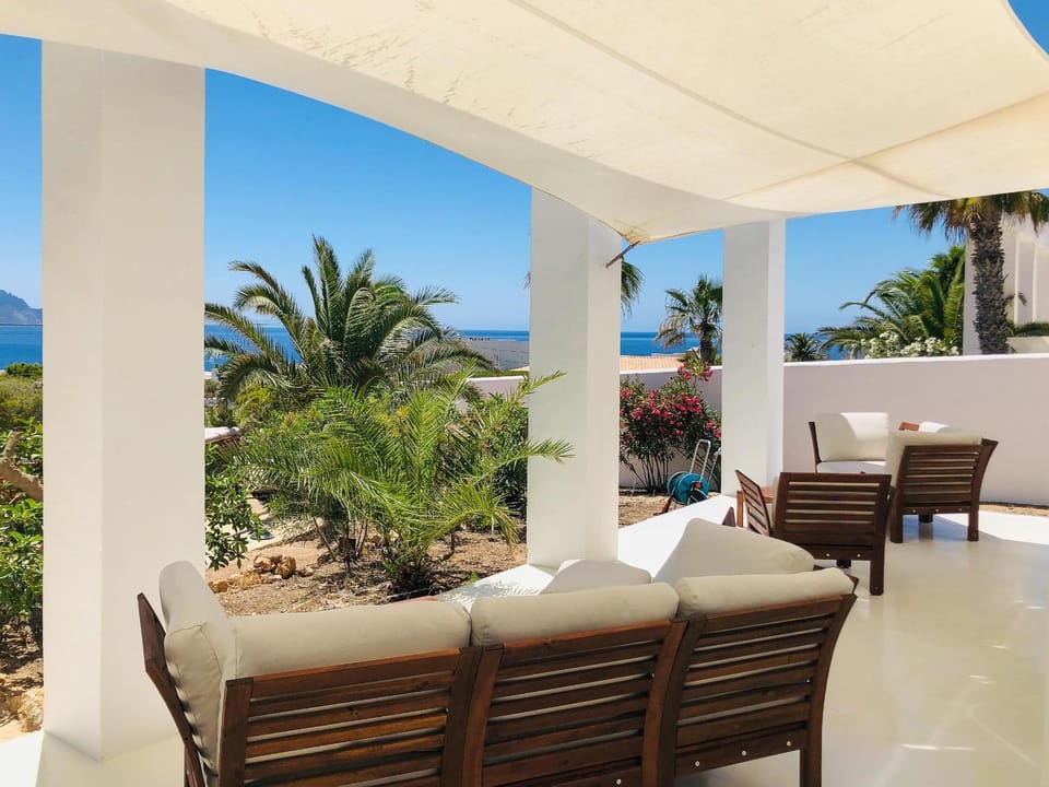 Villa Limassol by Eivillas Villa in Ibiza