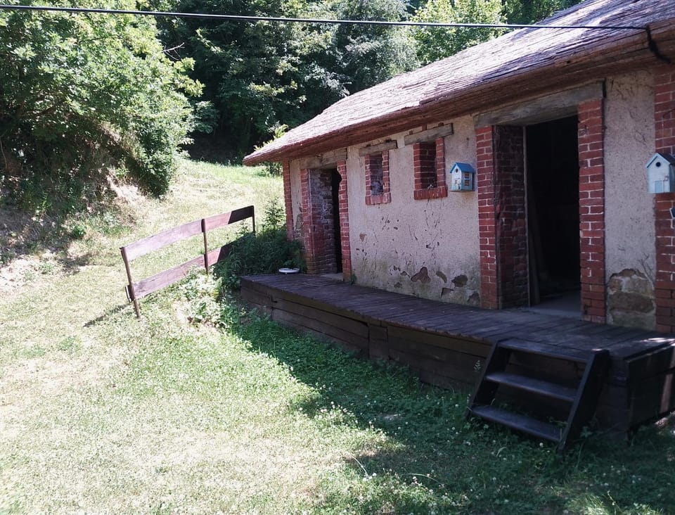 La Chaumière, maisonnette pour 1 à 2 personnes Bed and Breakfast in Occitanie