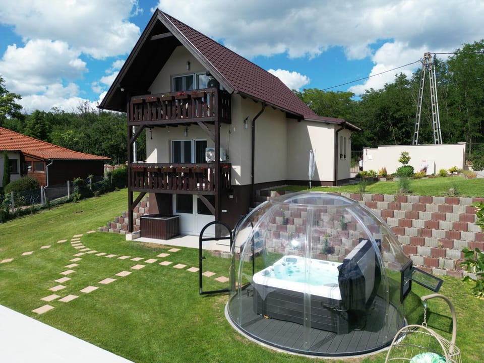 Aranyhegy Apartmanház Apartment in Hungary