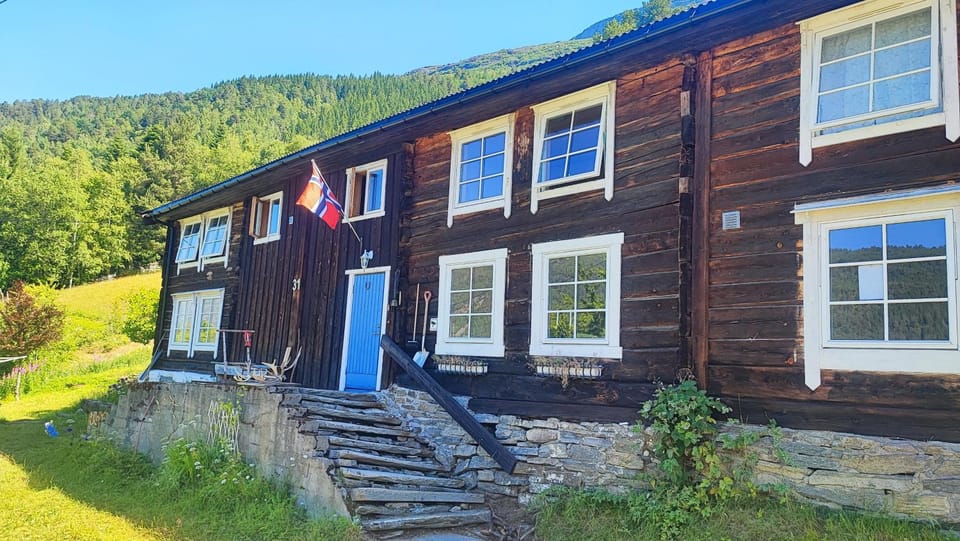 The old farm Lodge Lykkeslet Nature lodge in Trondelag