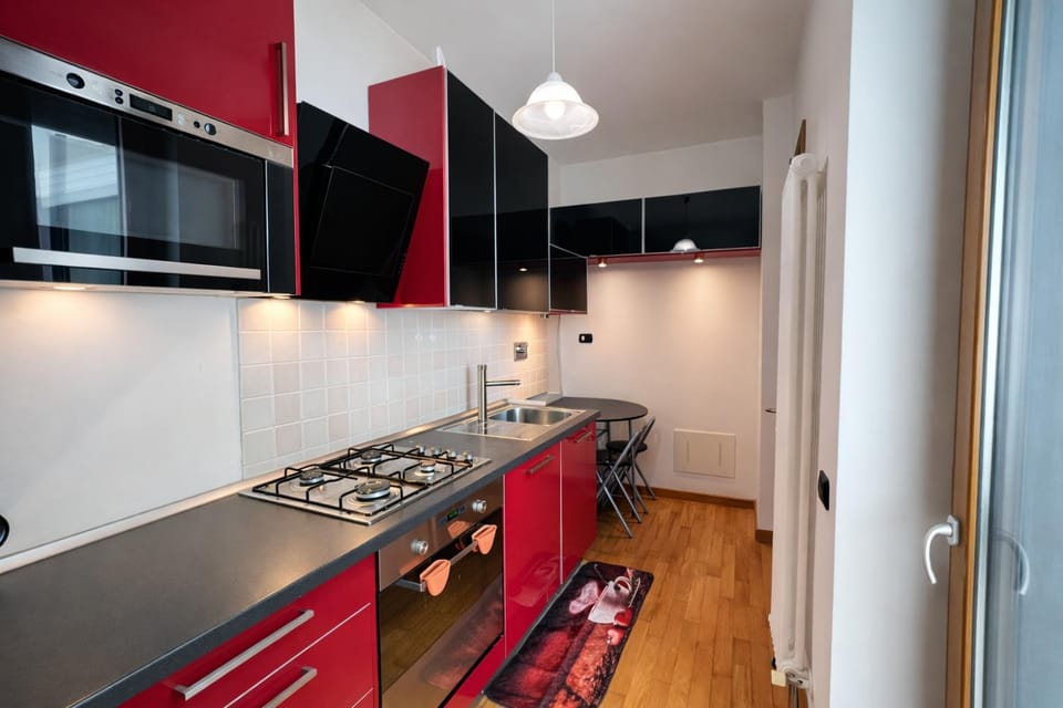 Kitchen or kitchenette, oven, stove