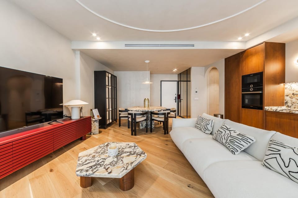 Lakeside Luxe Apartment by PikHost Apartment in Tirana