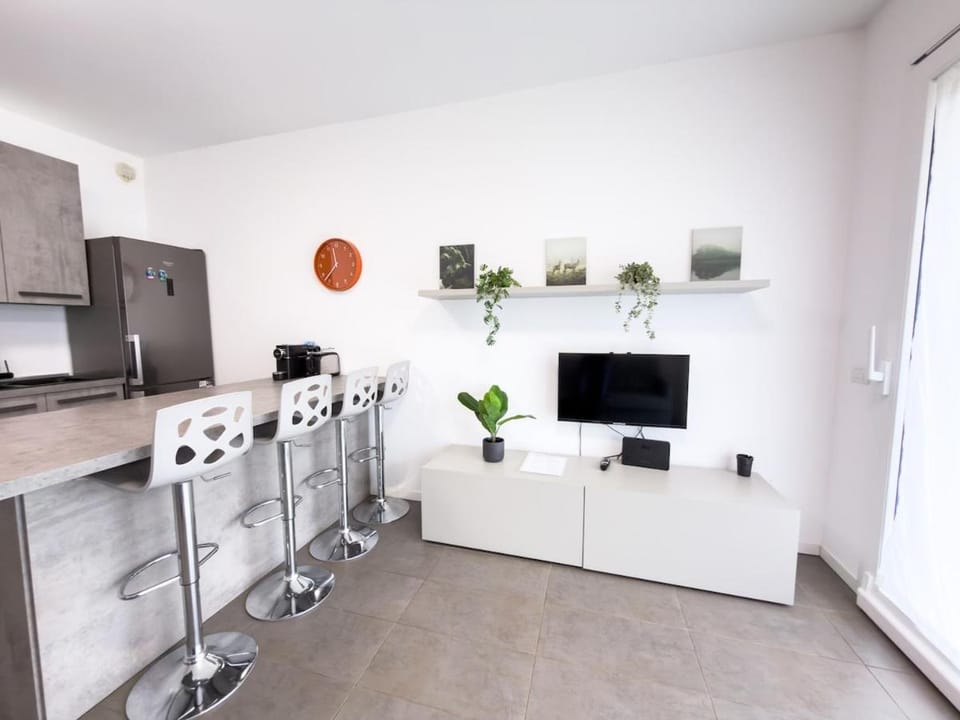 Gallarate - 10 min Malpensa Airport - Giardino Apartment in Lombardy