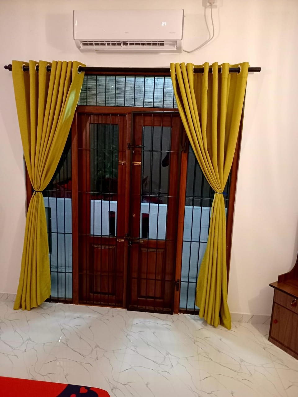 Balcony/Terrace, air conditioner