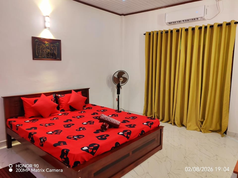 Bed, Bedroom, air conditioner