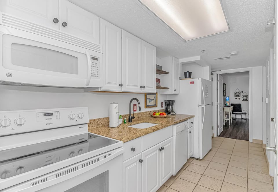 Stunning Oceanfront 1 BR Condo-Bay Watch 1835 House in Atlantic Beach