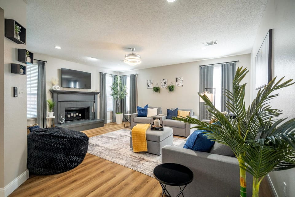 Living room, Seating area