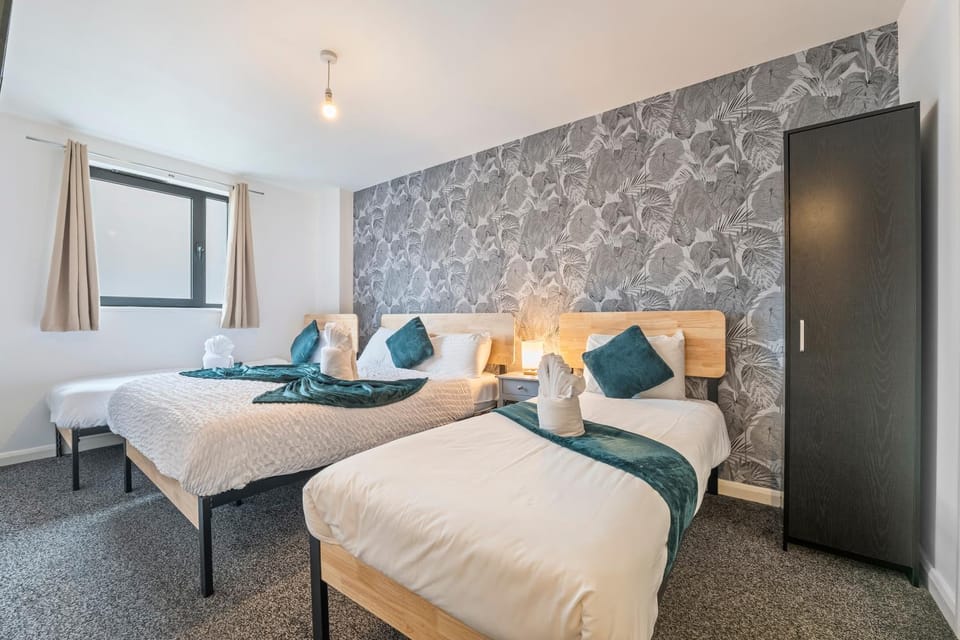 Desert Haven - Bullring - Free Parking - Fast Wifi - Contractors Apartment in Birmingham