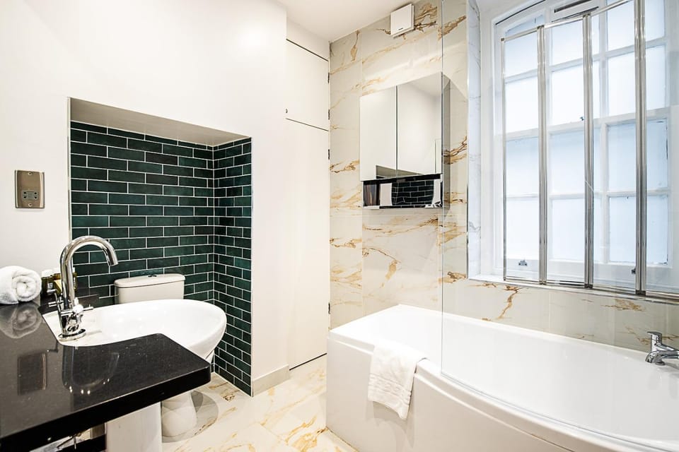 Marylebone Boutique Retreat Apartment in London Borough of Islington