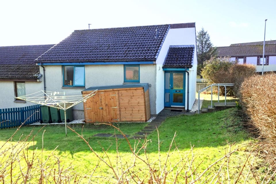 Property building, Garden, Garden view