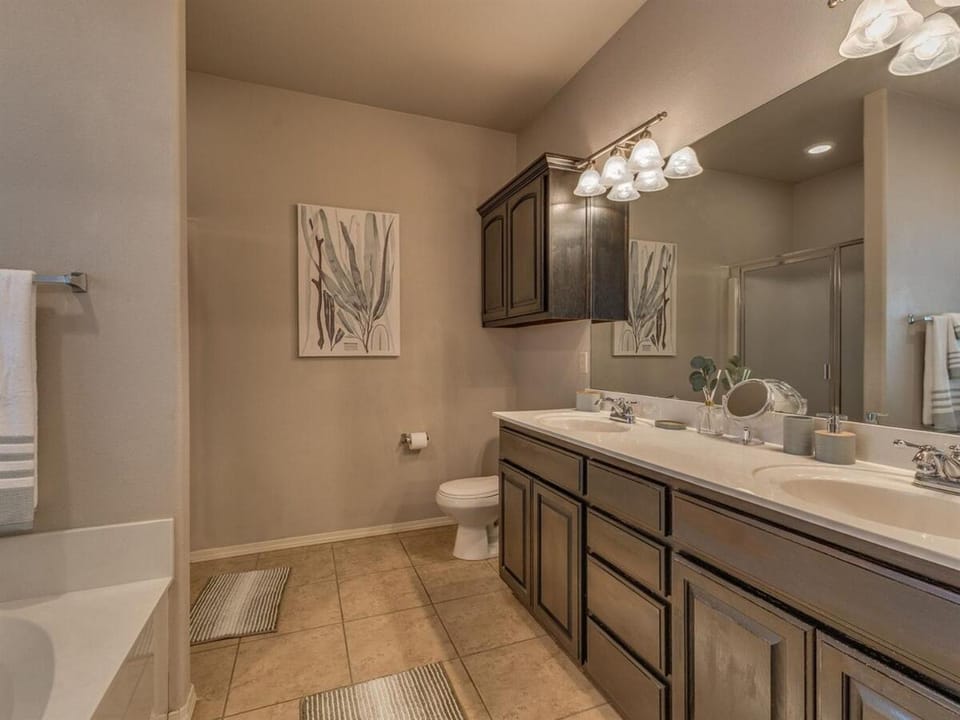 Elegant Comfort in Jenks! House in Jenks