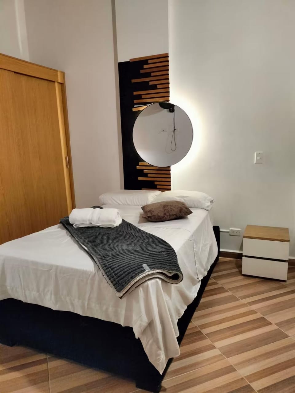 Photo of the whole room