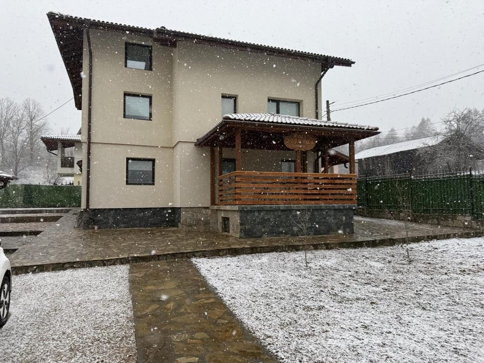 Property building, Day, Winter