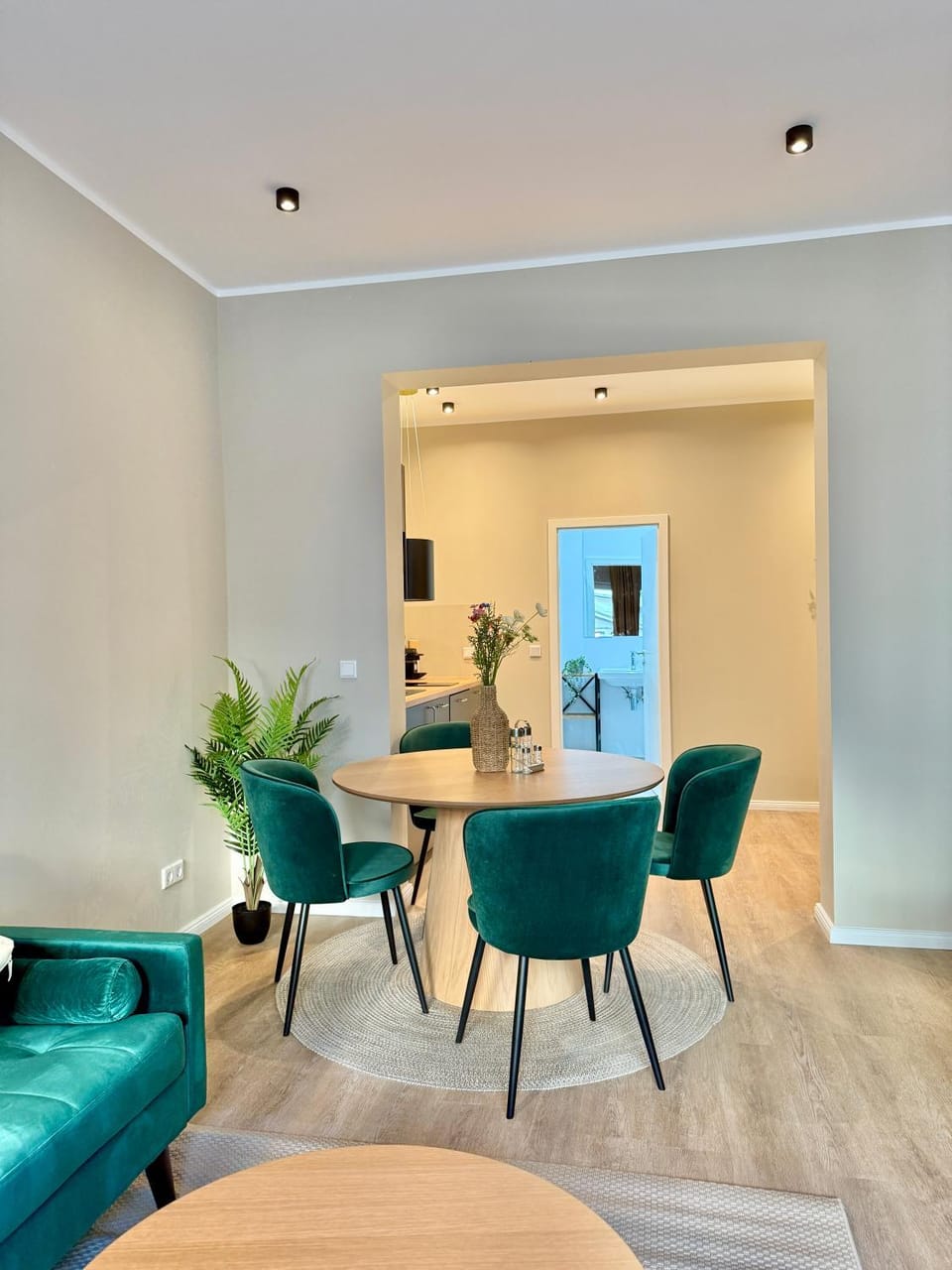 Kitchen or kitchenette, Living room, Seating area
