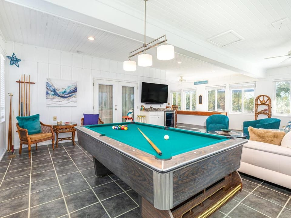 Hang Ten House in Tybee Island