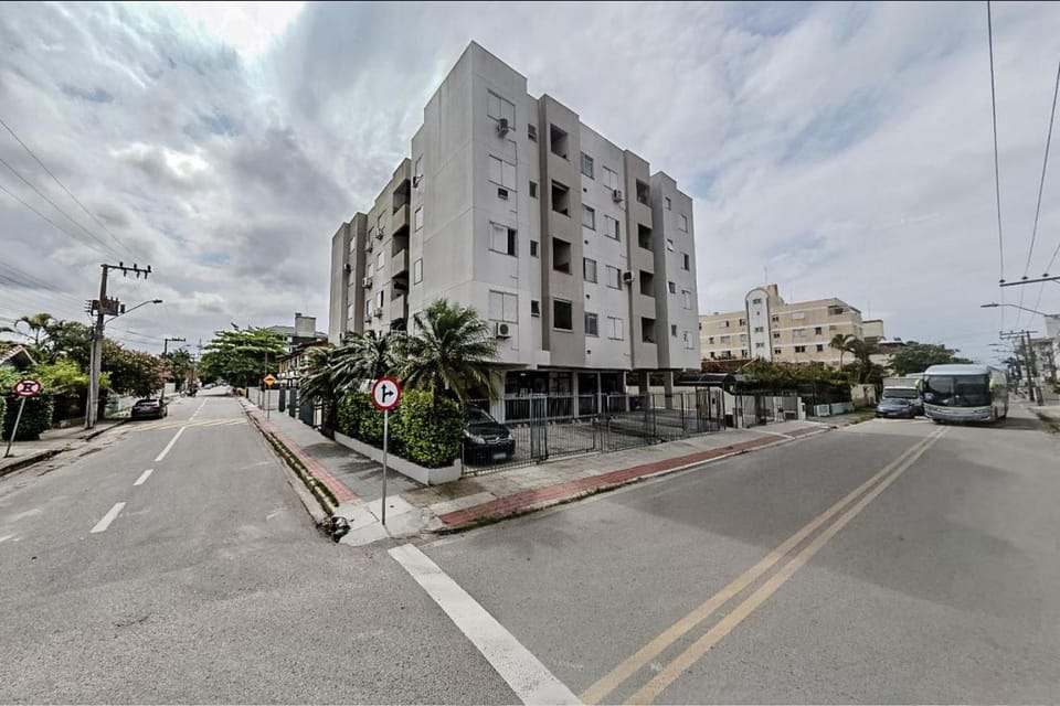 Property building, Facade/entrance, Off site