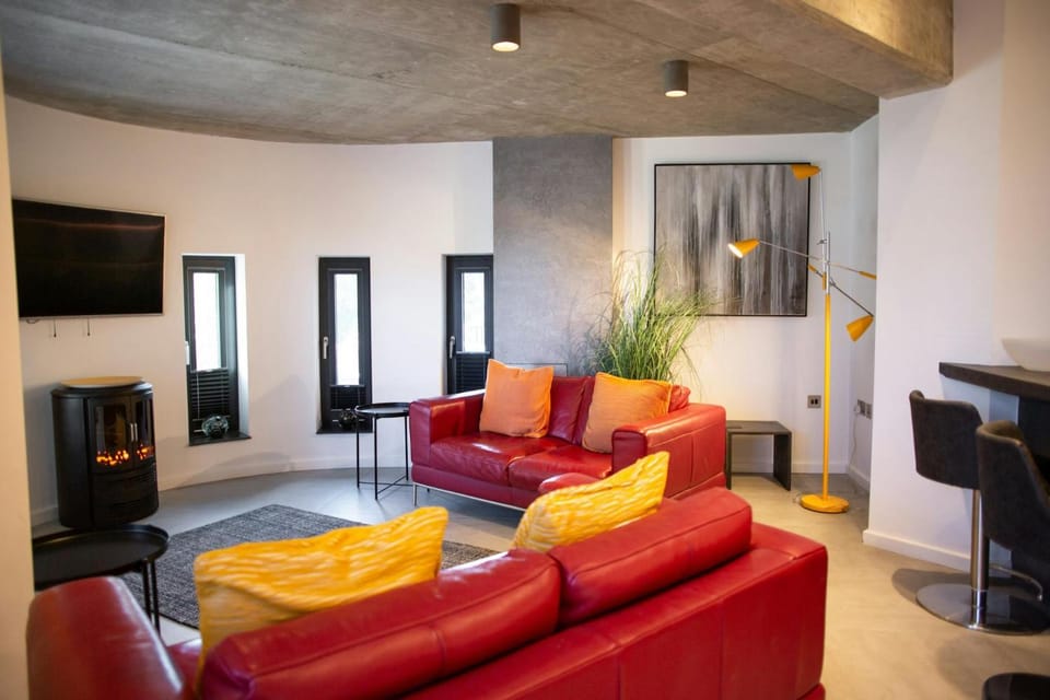 TV and multimedia, Living room, Seating area