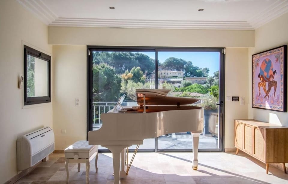 Oasis de Calme avec Piscine proche de Cannes Villa in Mougins