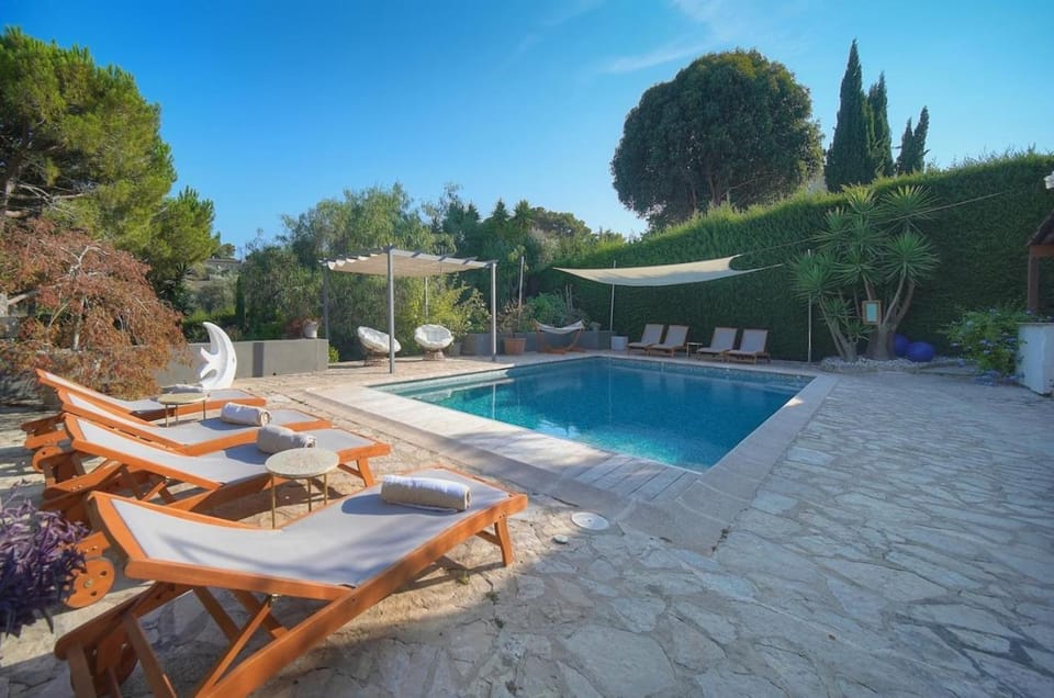 Oasis de Calme avec Piscine proche de Cannes Villa in Mougins