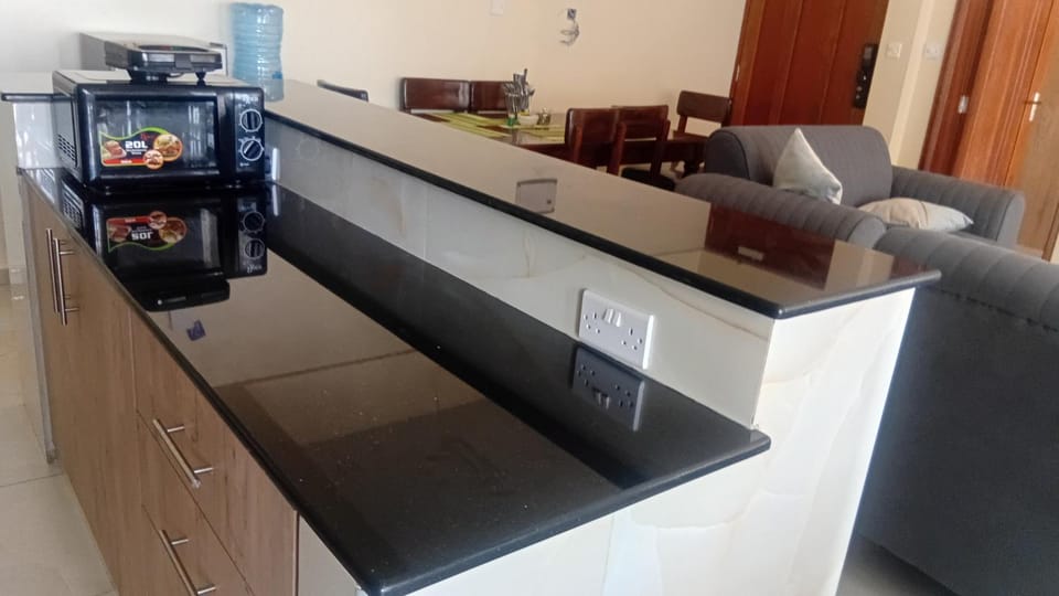 Kitchen or kitchenette, Seating area