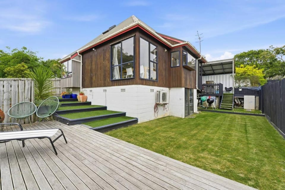 Property building, Garden