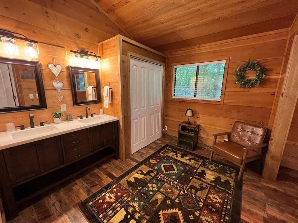 Bavarian Hideaway 25 House in White County