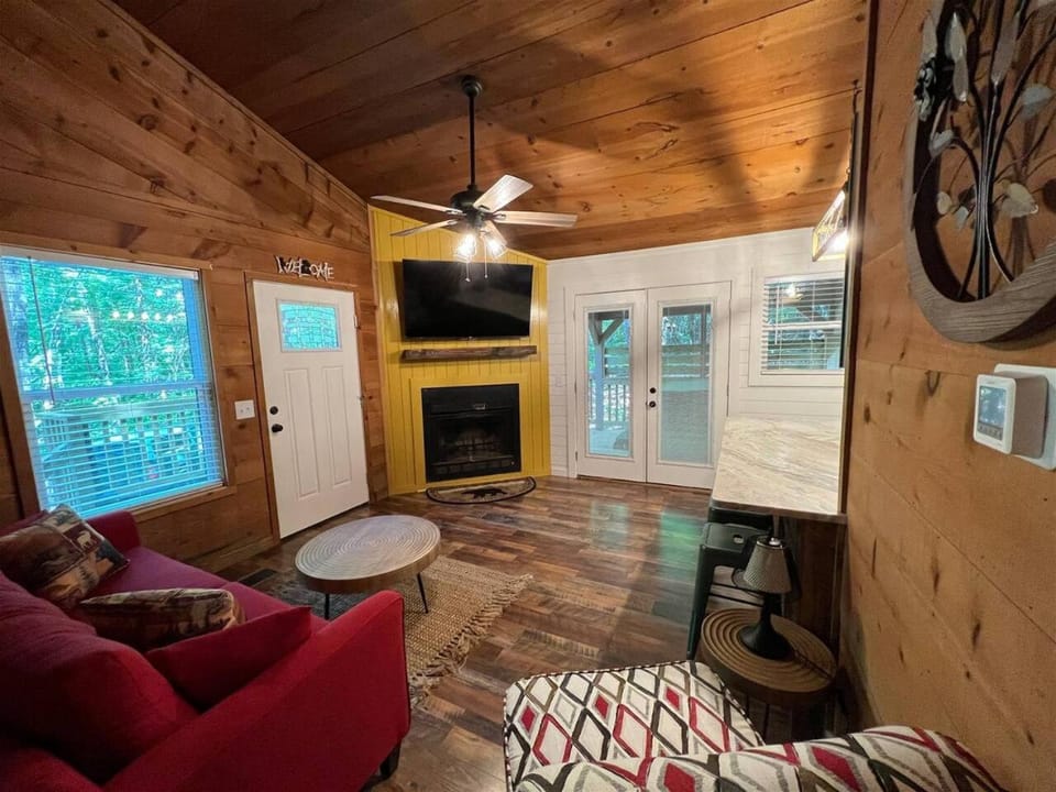 Bavarian Hideaway 25 House in White County