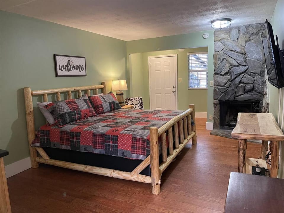 Bavarian Brook Unit 7 House in Helen